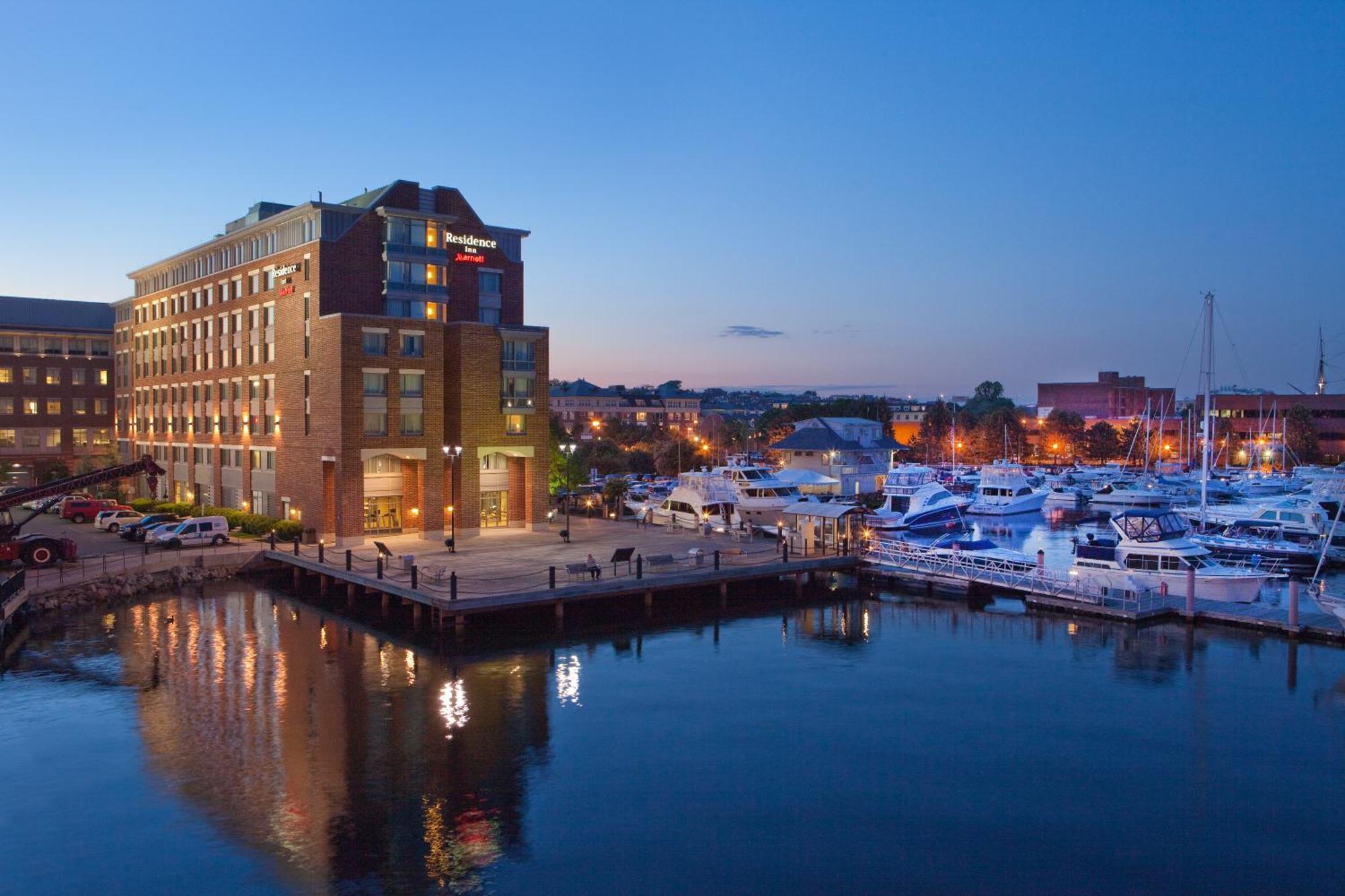 Residence Inn By Marriott Boston Harbor On Tudor Wharf Kültér fotó