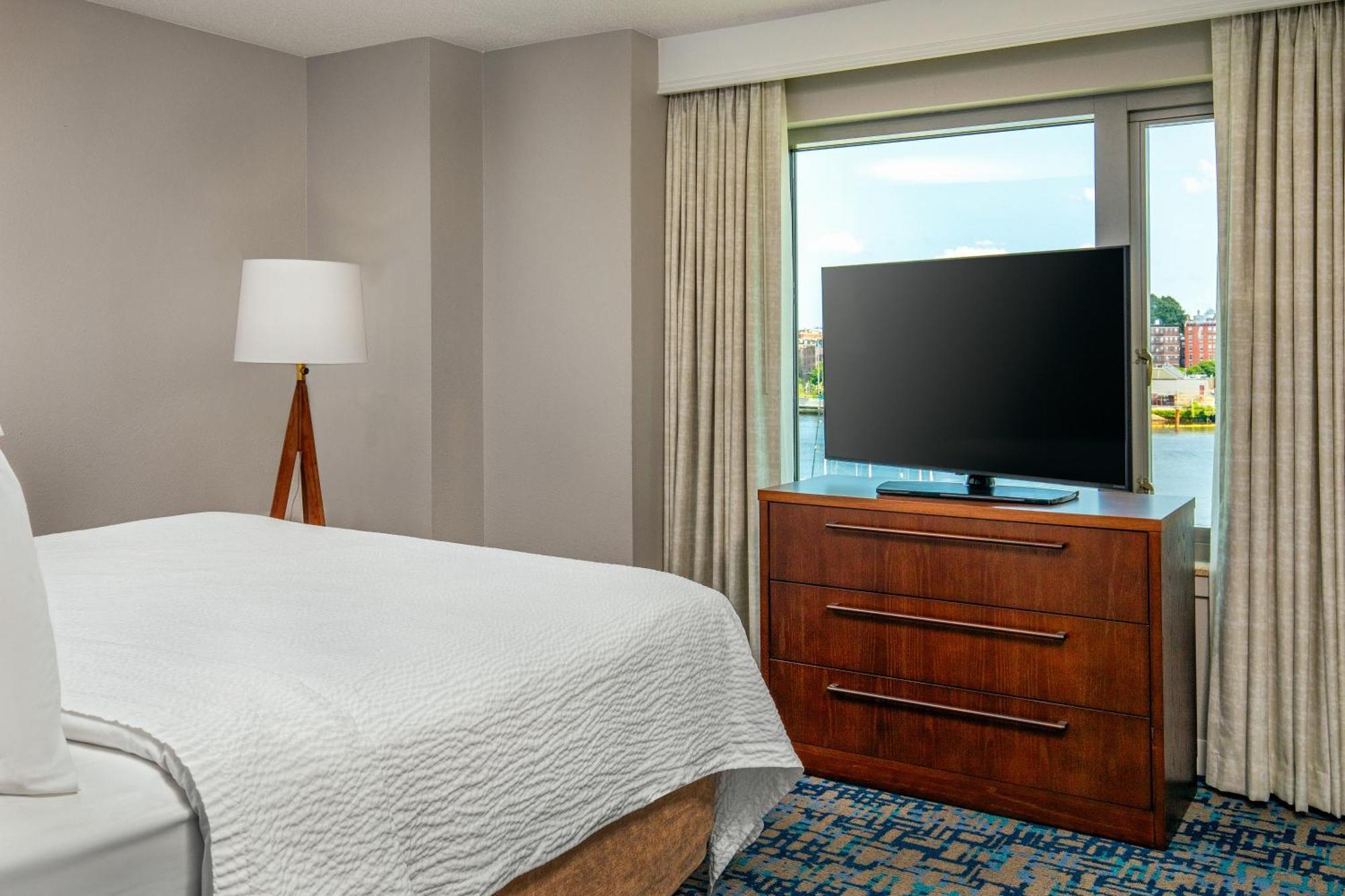 Residence Inn By Marriott Boston Harbor On Tudor Wharf Kültér fotó