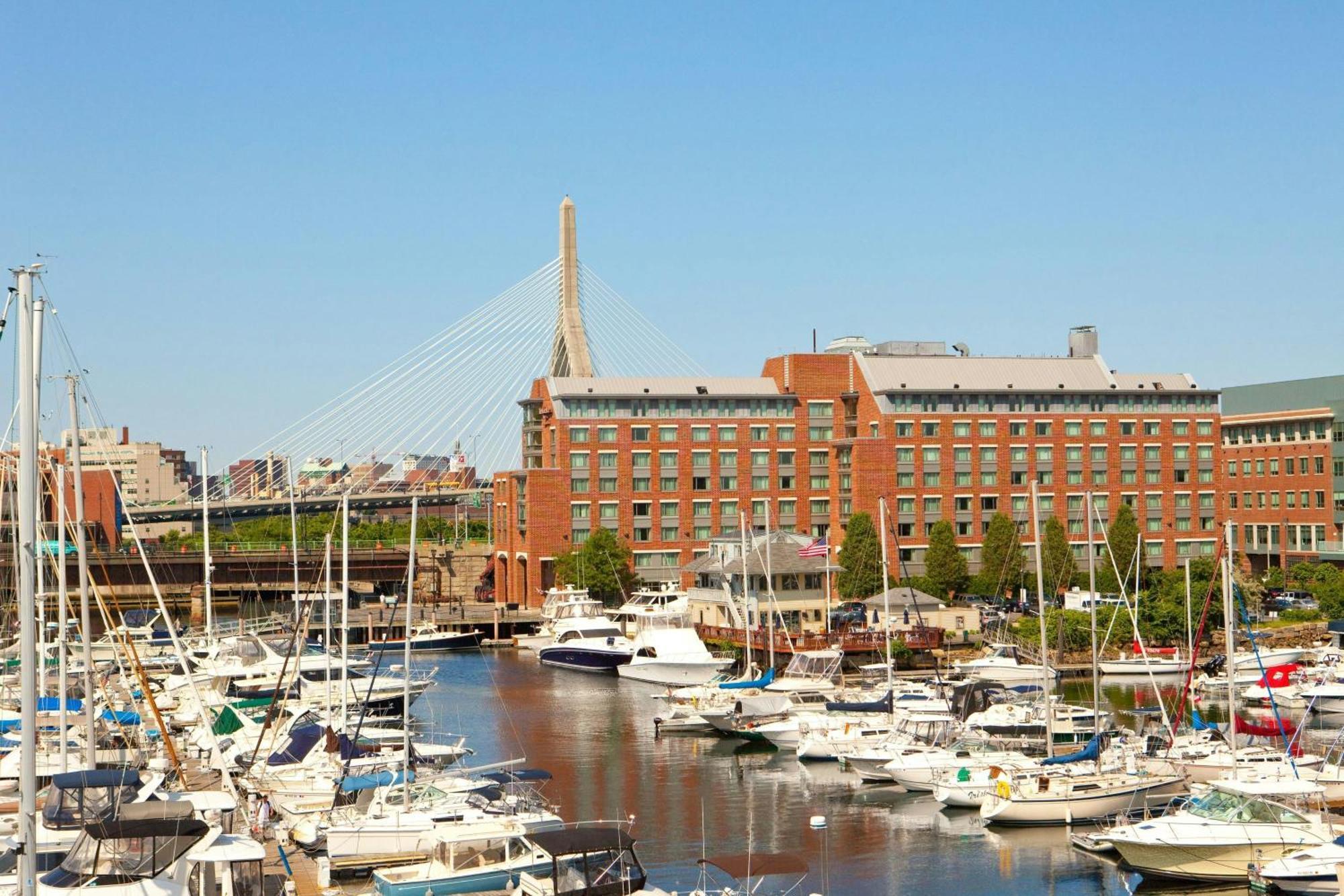 Residence Inn By Marriott Boston Harbor On Tudor Wharf Kültér fotó